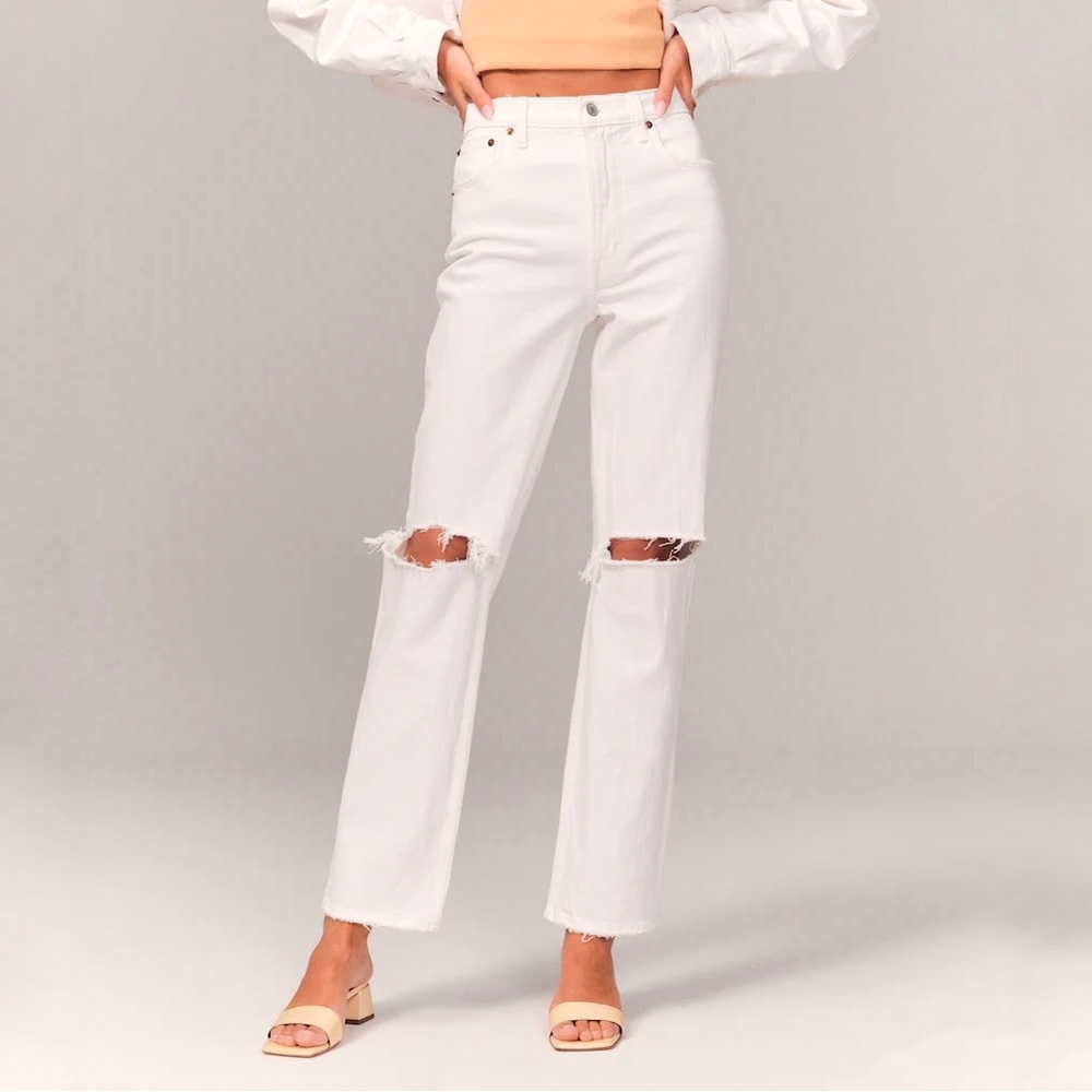 Abercrombie & Fitch Ultra High Rise Ankle Straight Jean in Ripped White